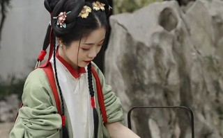 深色汉服日常穿搭图片，深色汉服日常穿搭图片女
